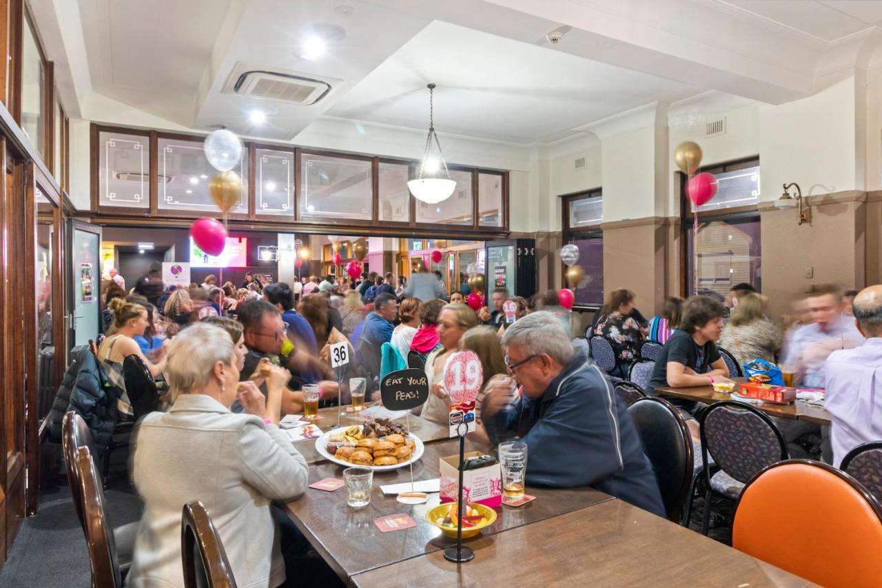 Hotel Queanbeyan Canberra Zewnętrze zdjęcie