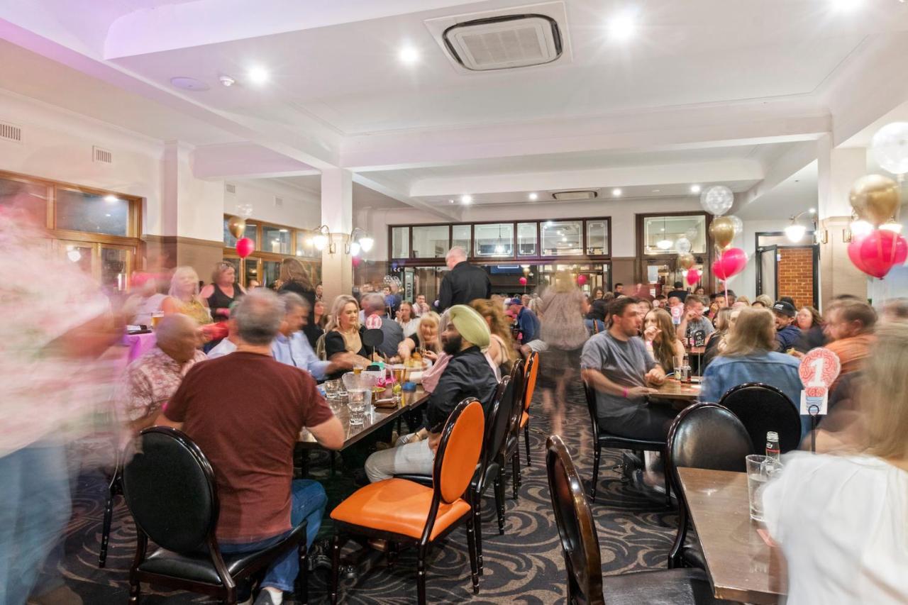 Hotel Queanbeyan Canberra Zewnętrze zdjęcie